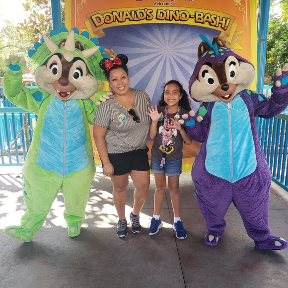 Meet your Posher, Ingrid - Picture 3 of 3